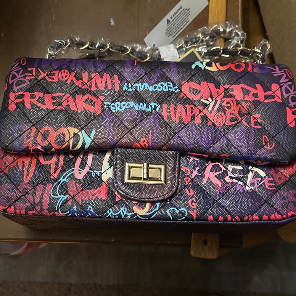 Vibrant Graffiti  Shoulder Bag